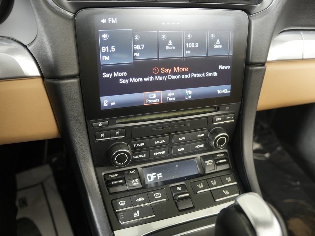 Certified 2017 Porsche 911 Targa 4 AWD/4WD image 35