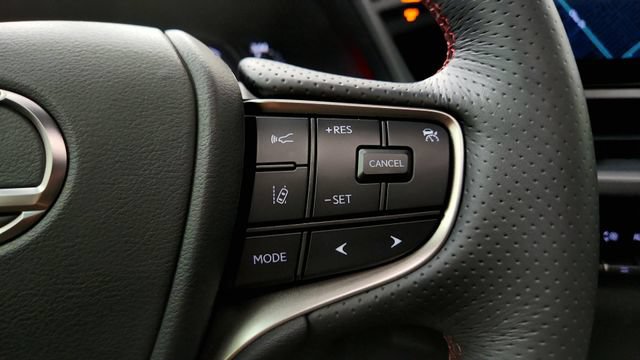 Used 2024 Lexus UX 250h F Sport FWD image 58