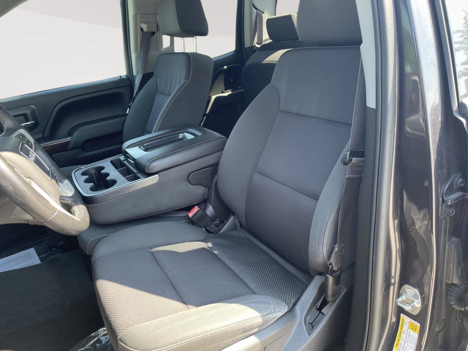 Used 2015 GMC Sierra 1500 SLE w/ SLE Value Package AWD/4WD image 3