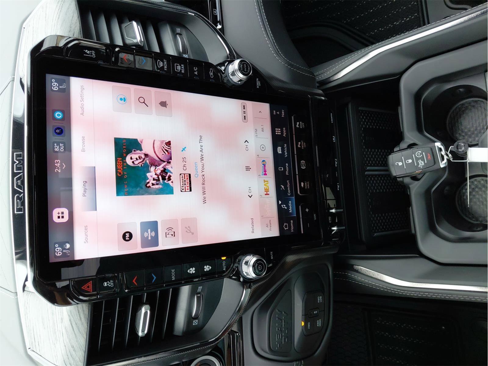 New 2026 RAM 2500 Limited image 33