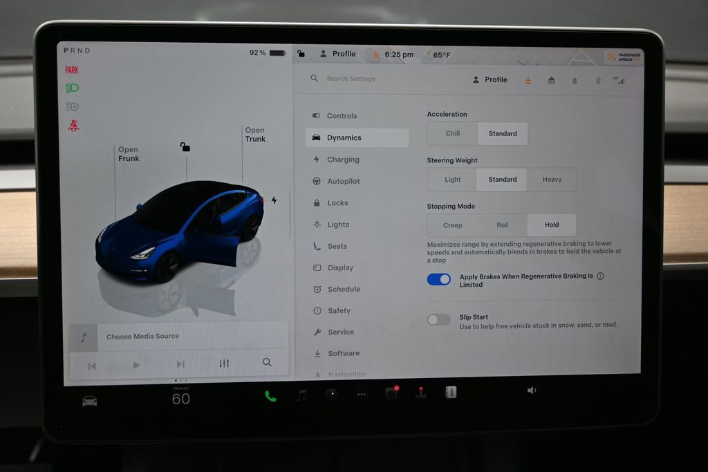 Used 2023 Tesla Model 3 Standard Range RWD image 24