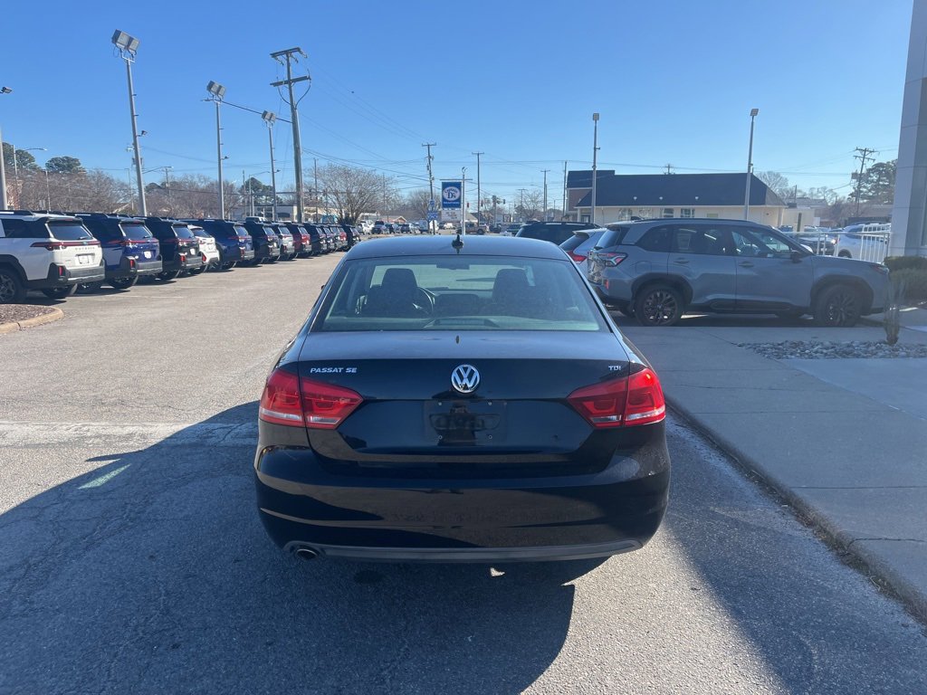 Used 2014 Volkswagen Passat TDI SE image 5