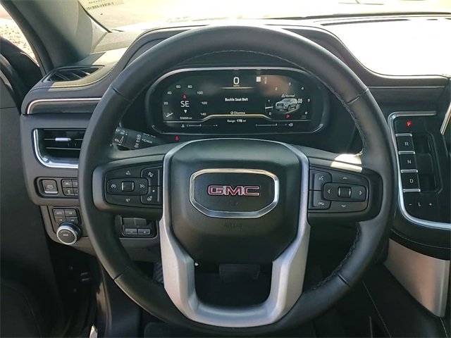 Used 2023 GMC Yukon SLT w/ SLT Premium Package image 18