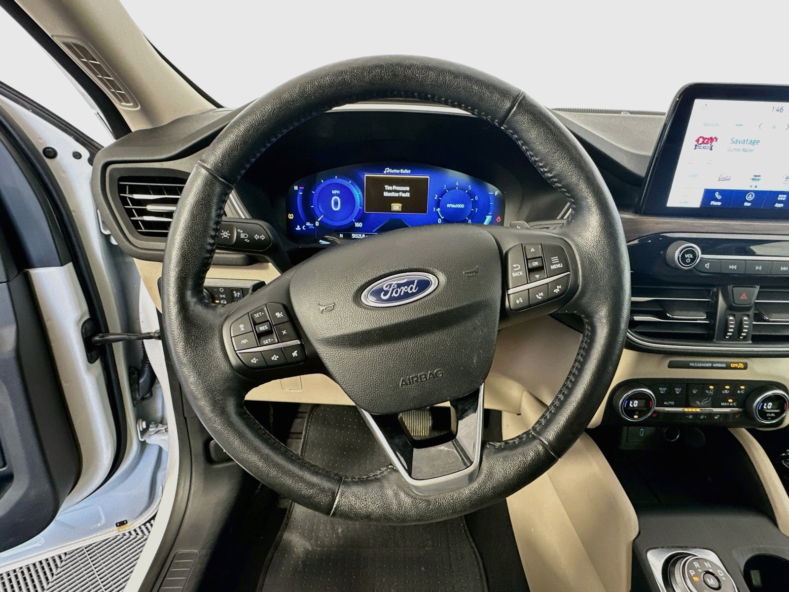 Used 2020 Ford Escape Titanium AWD/4WD image 11