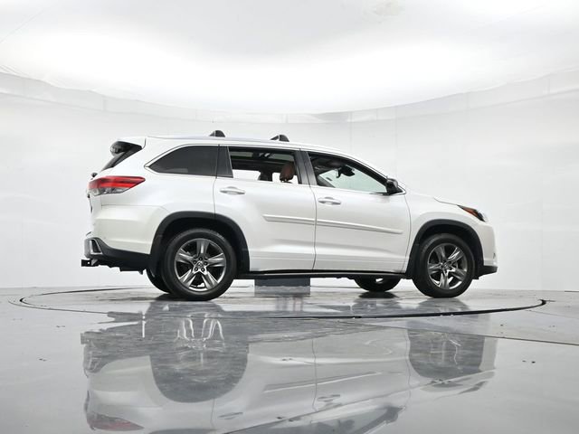 Used 2017 Toyota Highlander Limited Platinum image 36
