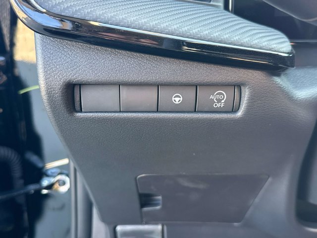 New 2027 Nissan Kicks SR FWD image 23