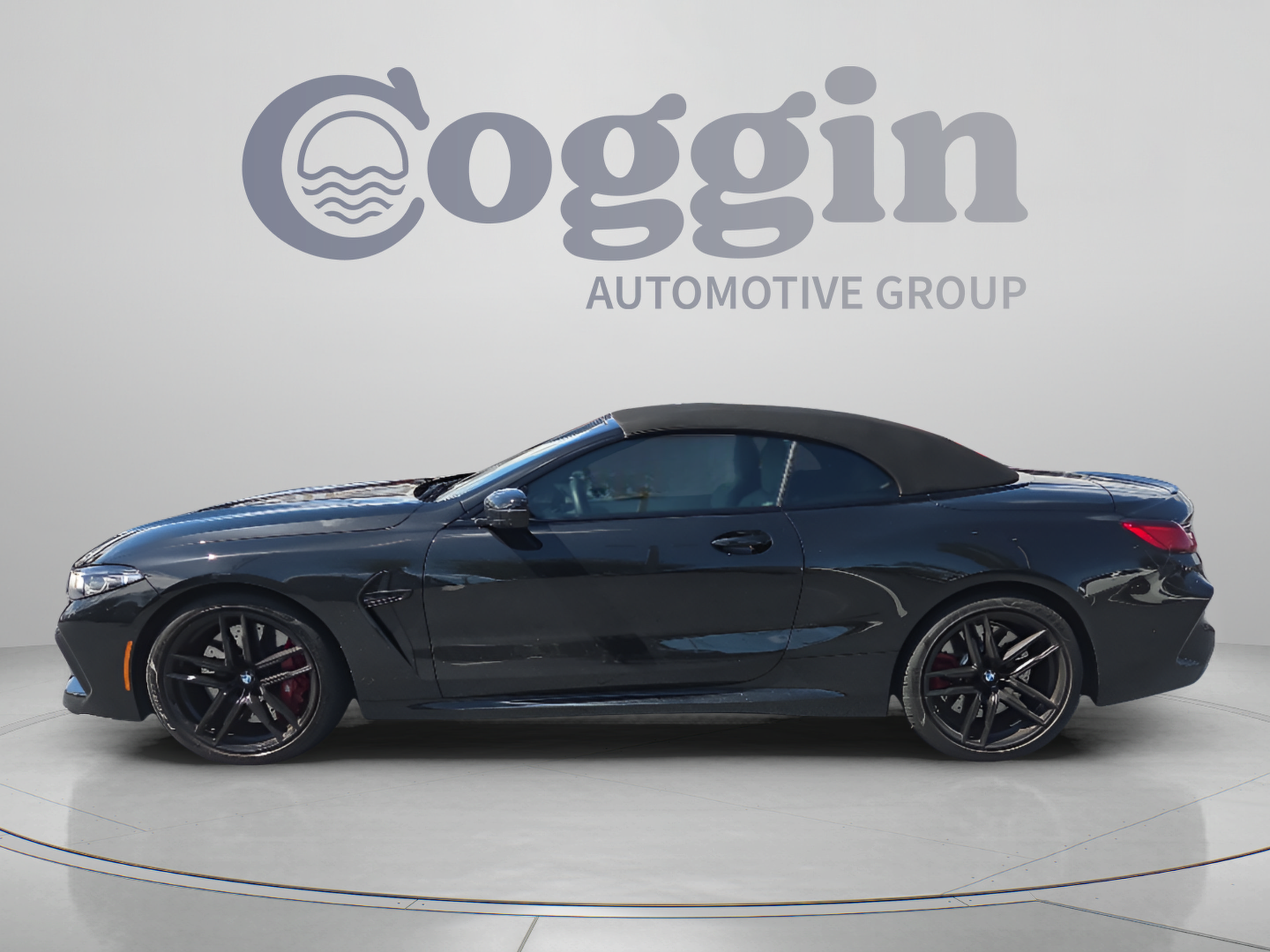 Used 2025 BMW M8 Competition AWD/4WD image 2