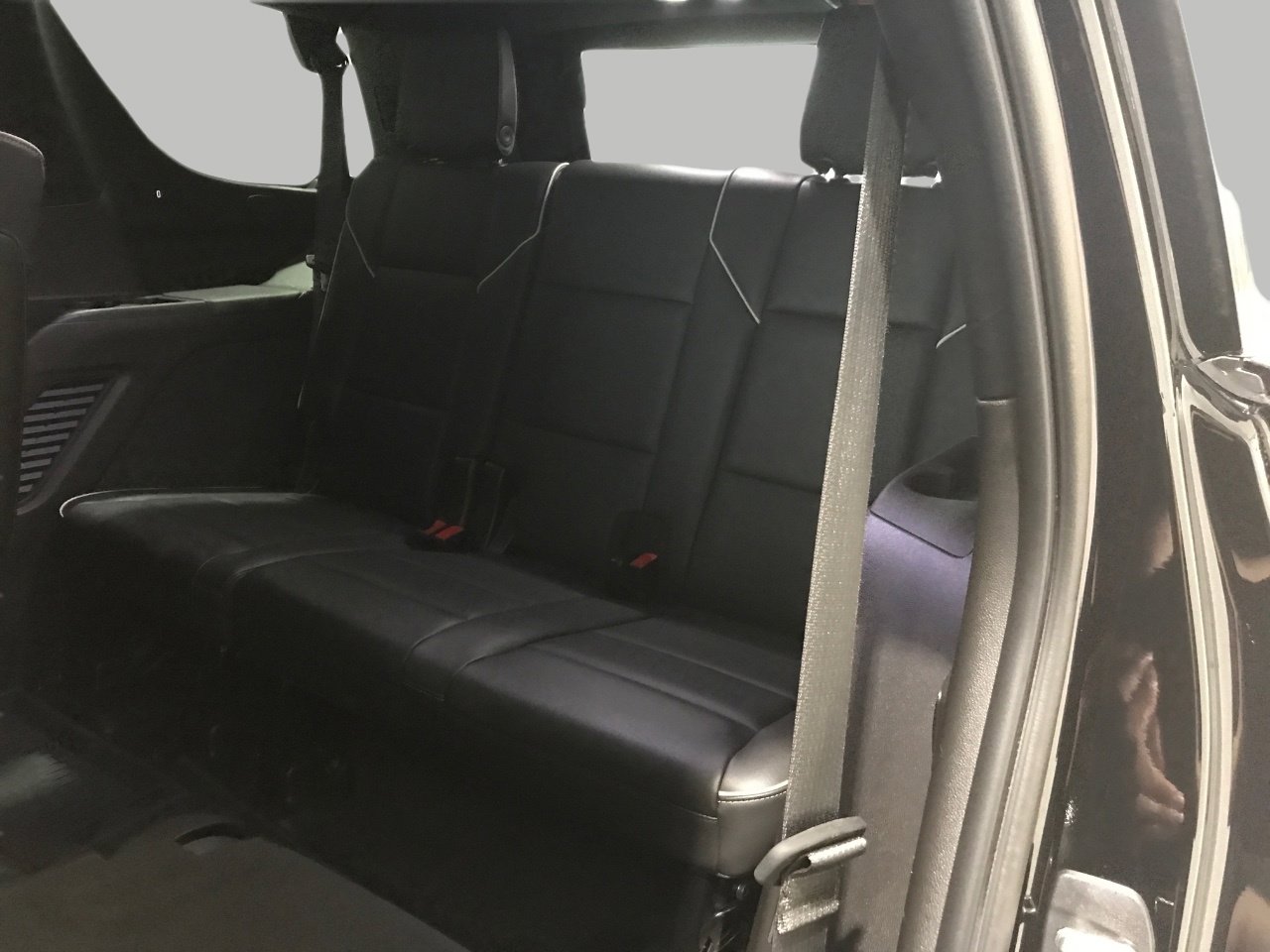 Used 2021 Cadillac Escalade Sport w/ Driver Assist Tech Package image 32