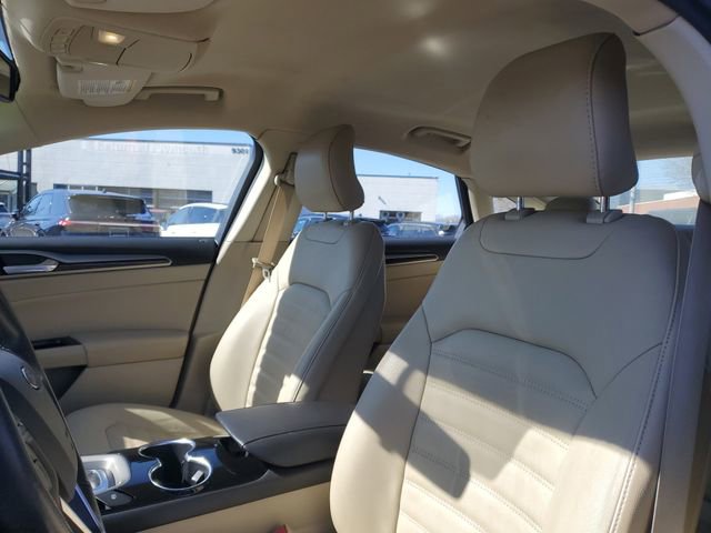 Used 2015 Ford Fusion SE w/ Equipment Group 202A image 10