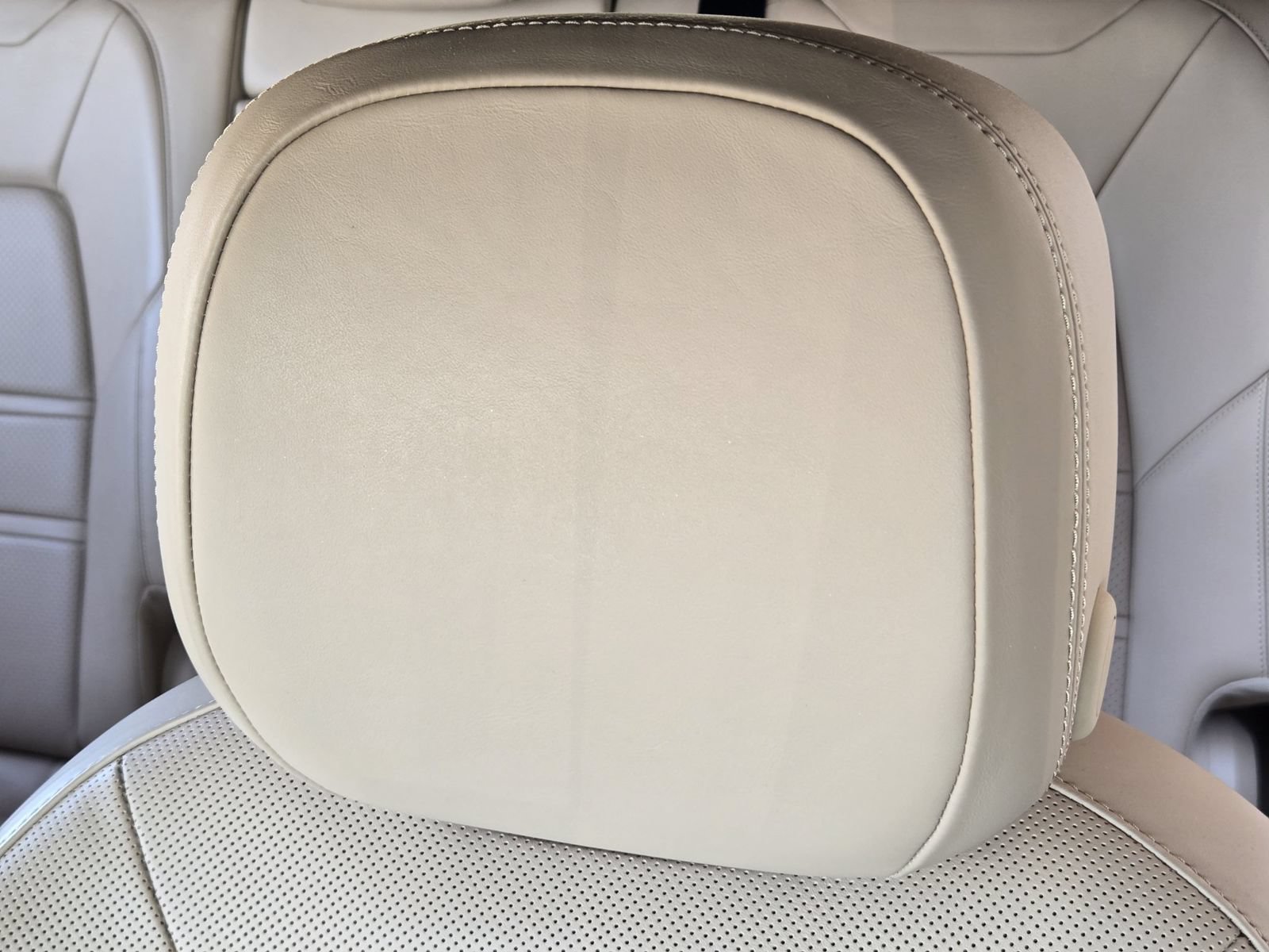Used 2019 Porsche Cayenne AWD/4WD image 25