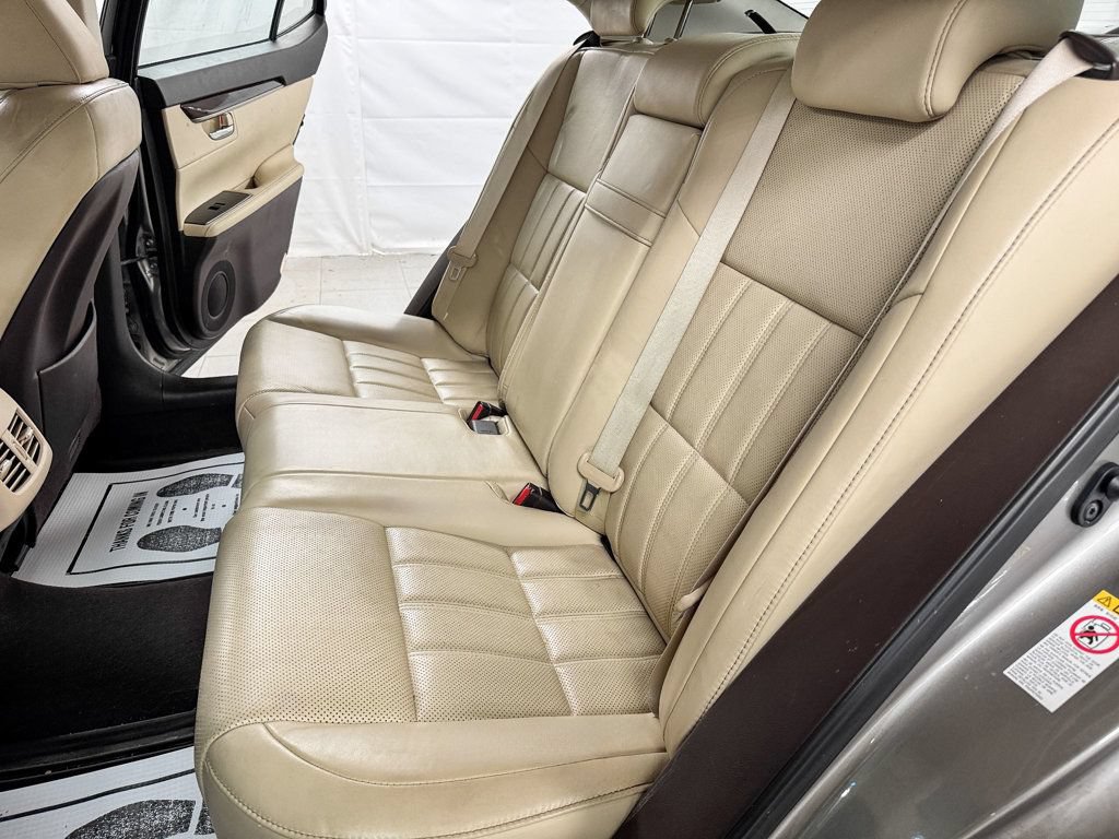 Used 2017 Lexus ES 350 w/ Luxury Pkg & Navigation w/ Luxury Package FWD image 10