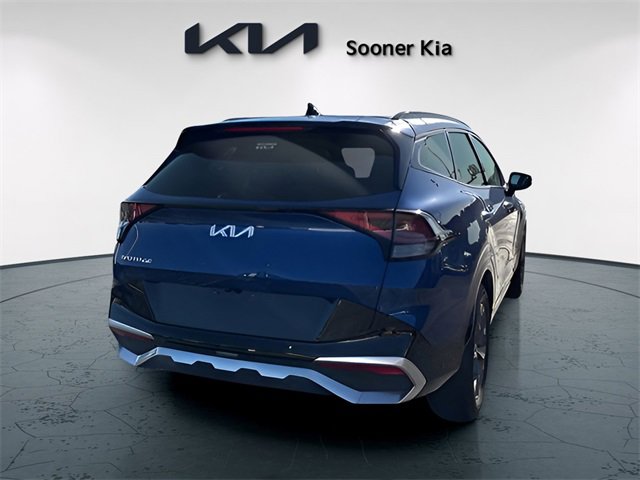 Used 2025 Kia Sportage SX image 5