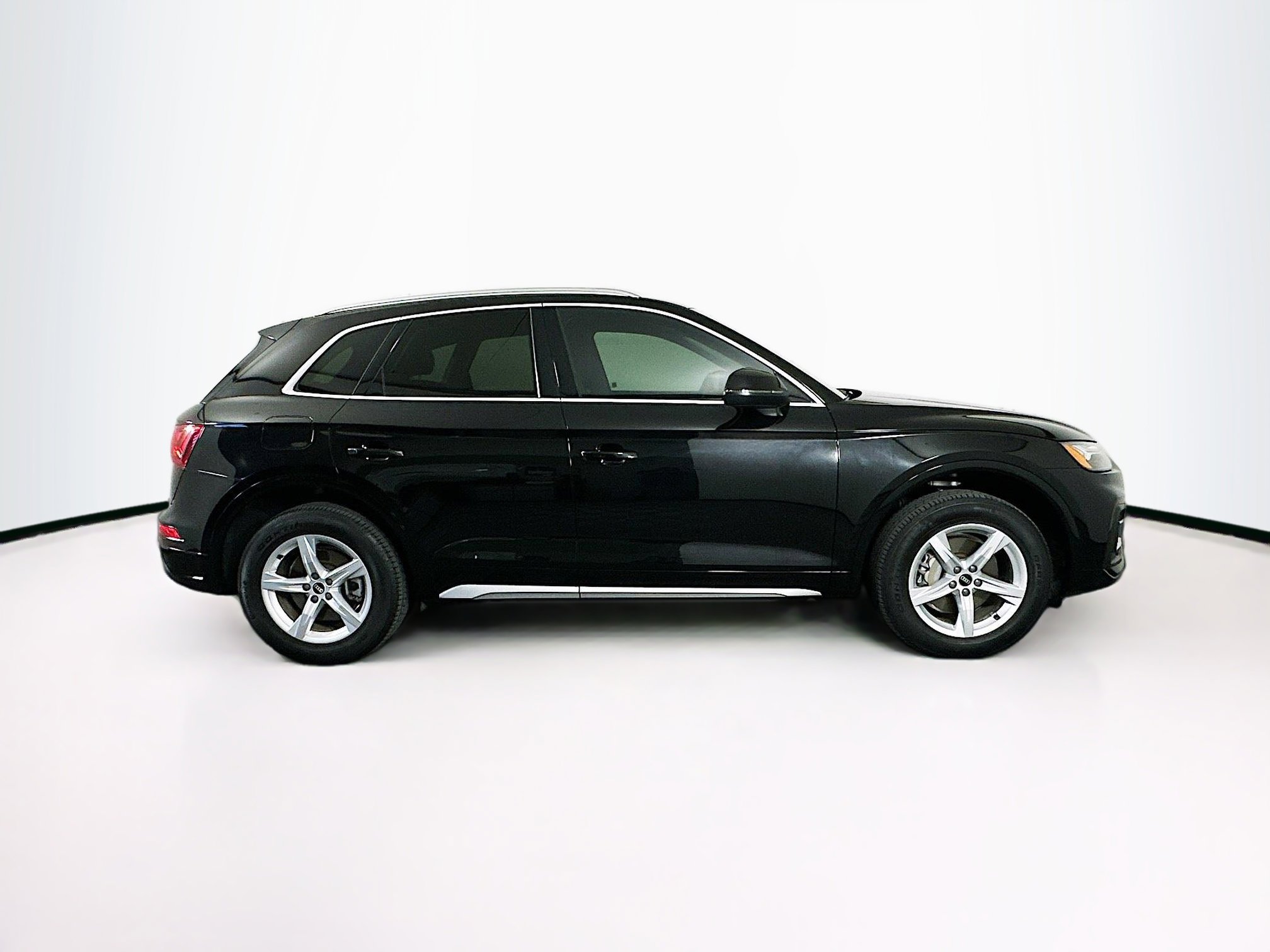 Used 2021 Audi Q5 Premium image 10