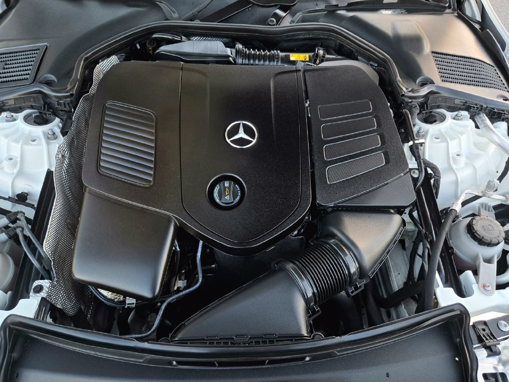 Used 2024 Mercedes-Benz C 300 4MATIC Sedan image 37