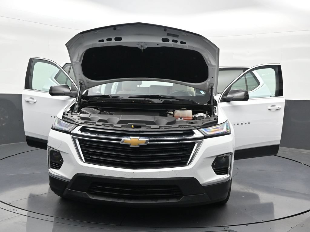 Used 2022 Chevrolet Traverse LS FWD image 36