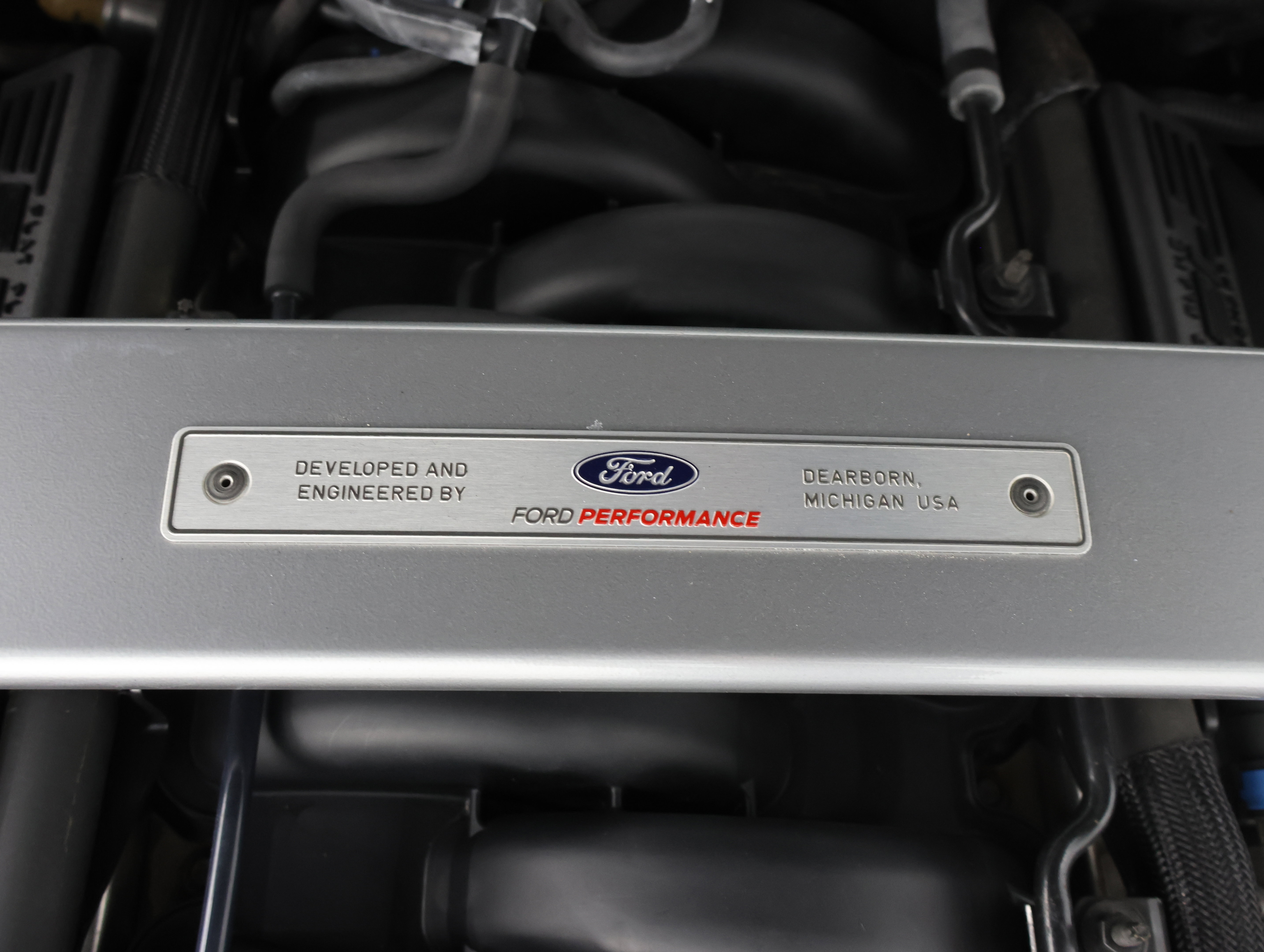 Used 2016 Ford Mustang Shelby GT350R w/ GT350R Equipment Group 920A RWD image 15