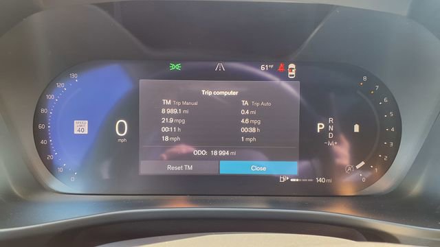 Certified 2023 Volvo XC40 B5 Plus w/ Driver Assist Package image 32