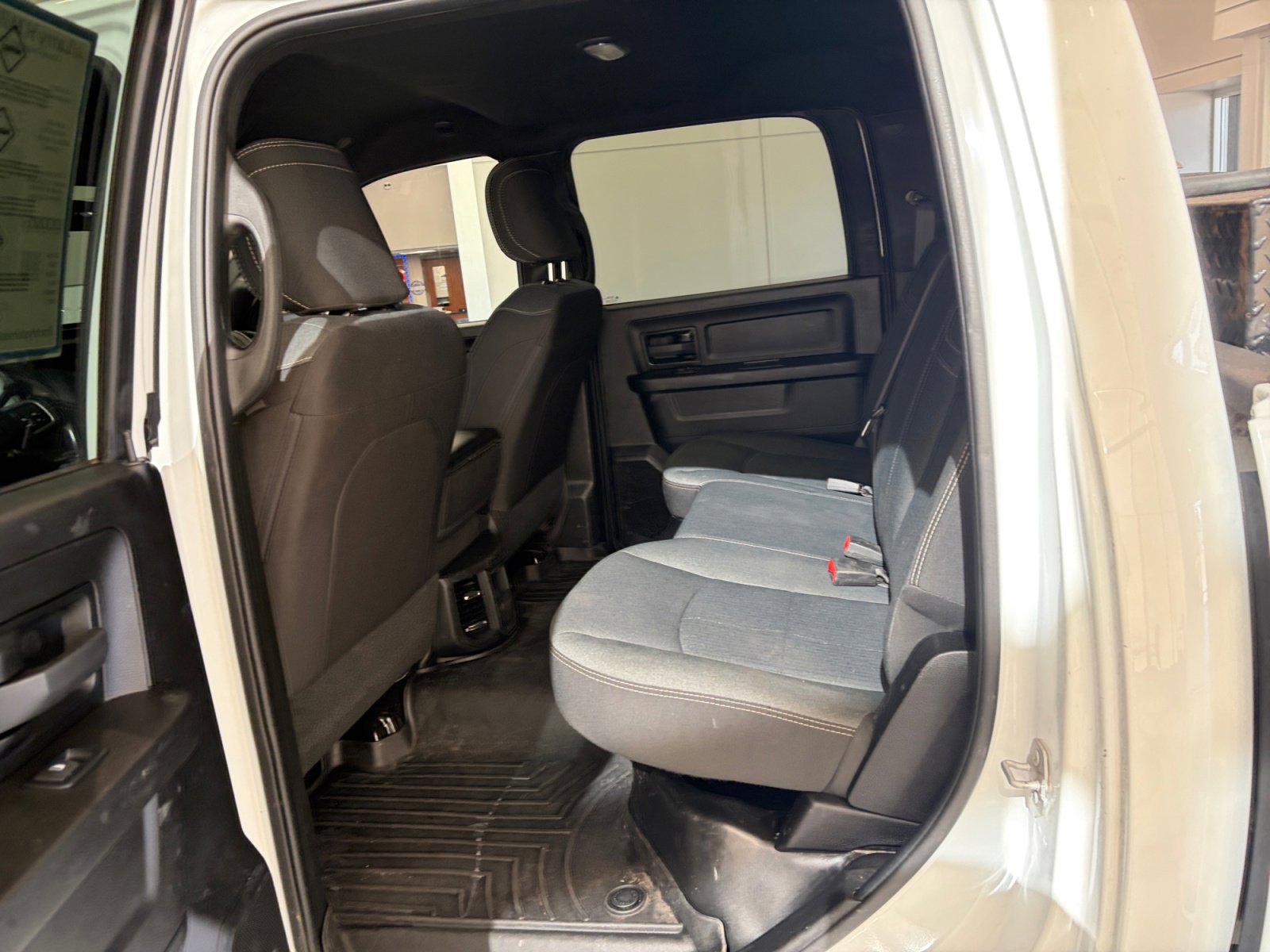 Used 2022 RAM 3500 Tradesman w/ Chrome Appearance Group image 17