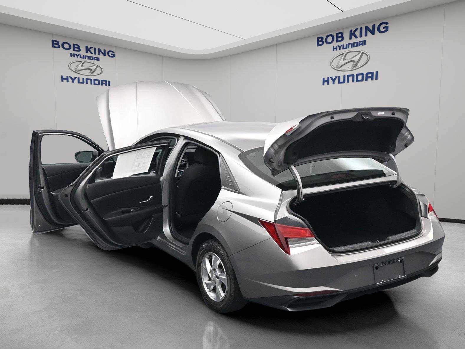 Used 2022 Hyundai Elantra SE FWD image 26