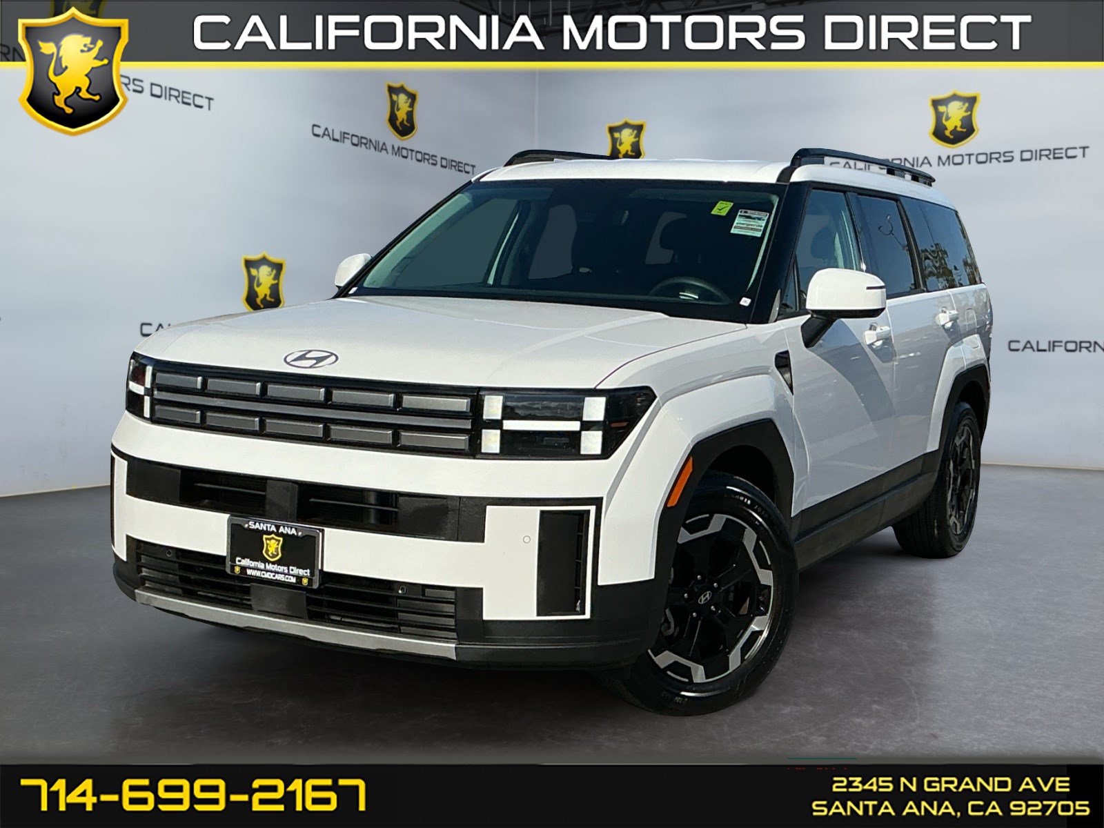 Used 2025 Hyundai Santa Fe SEL AWD/4WD image 1