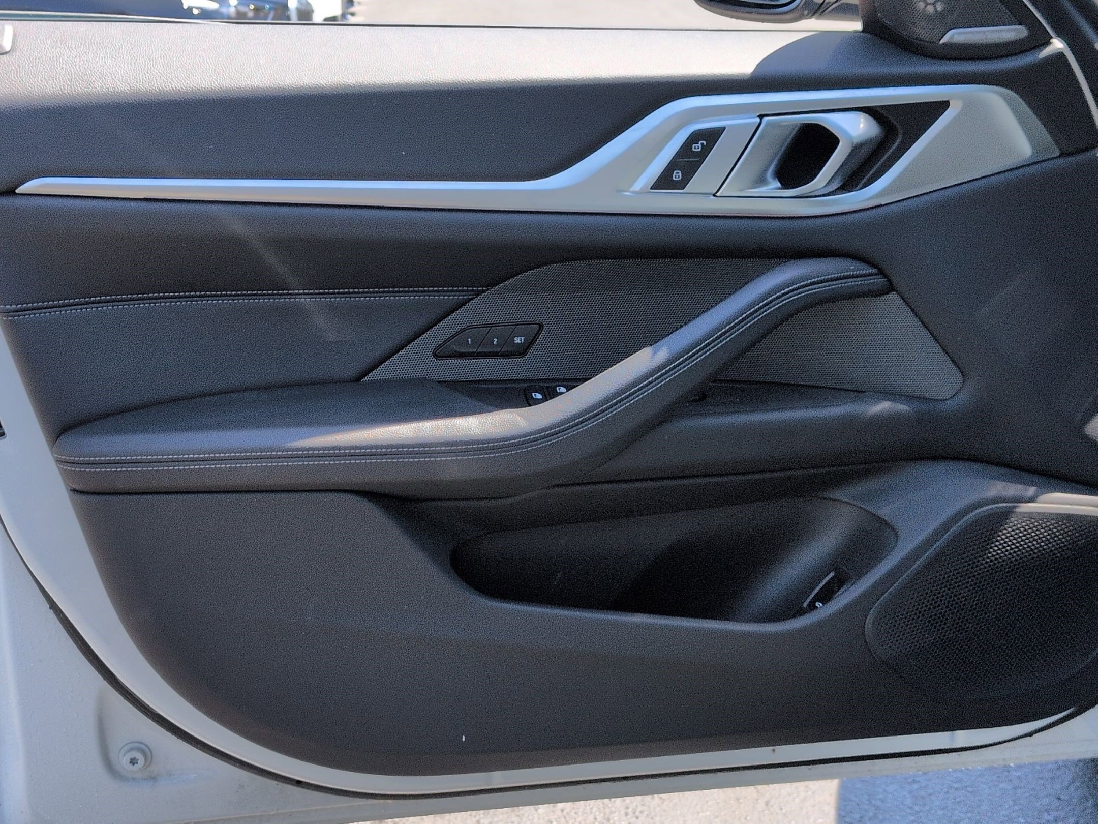 Used 2023 BMW i4 eDrive35 RWD image 14