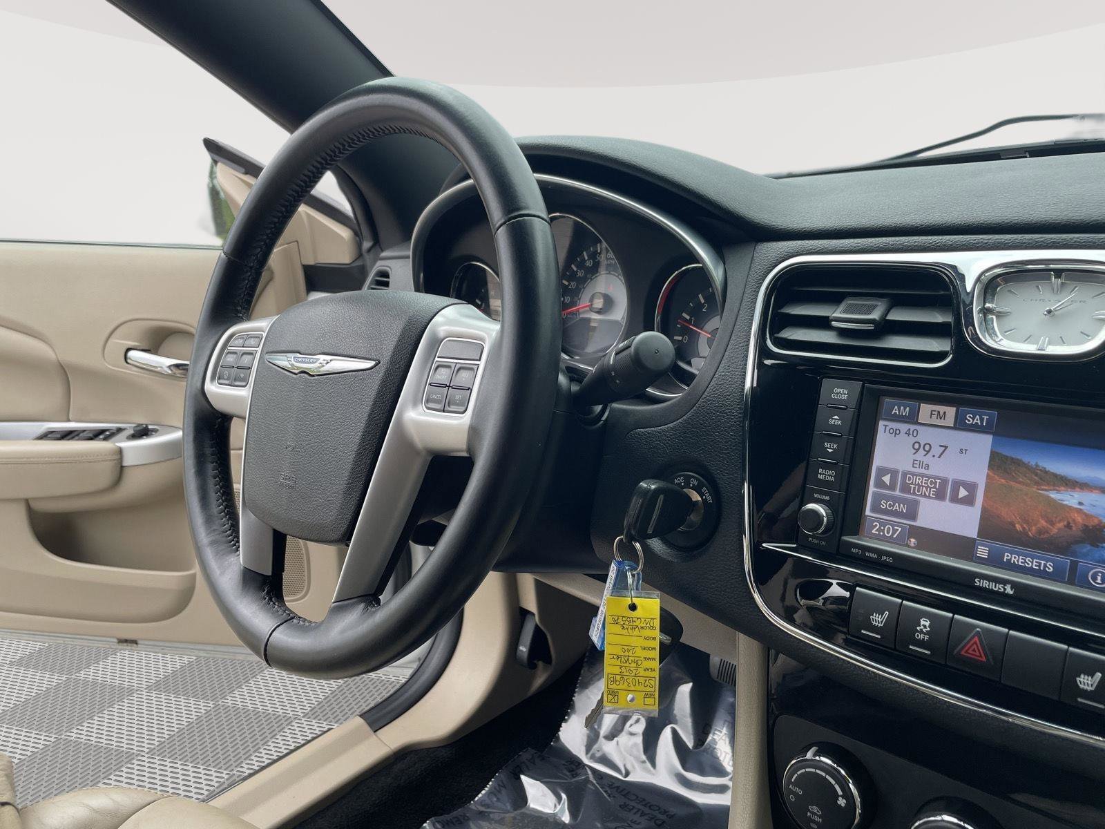 Used 2013 Chrysler 200 Limited FWD image 26