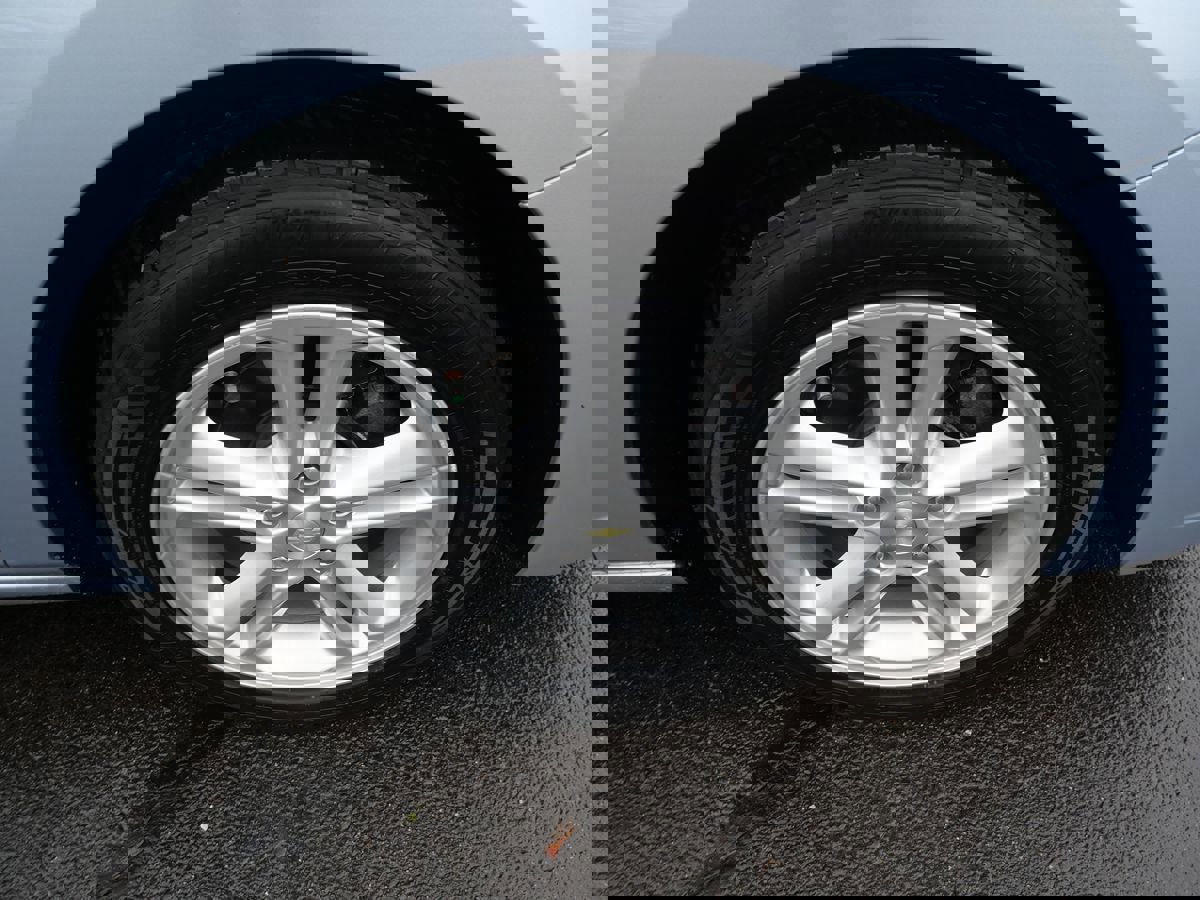 Used 2017 Chevrolet Cruze LT w/ Convenience Package image 33