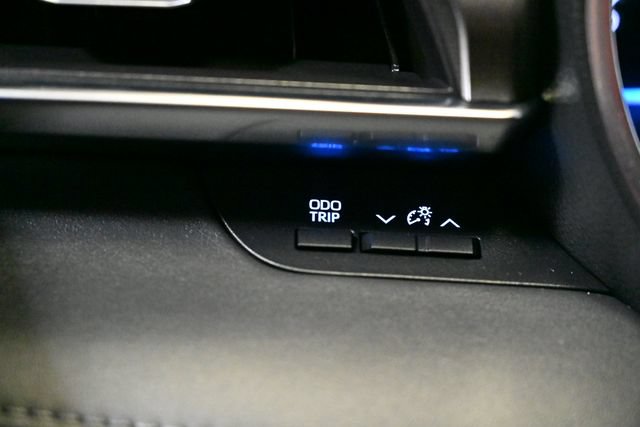 Used 2021 Toyota Highlander Limited AWD/4WD image 47