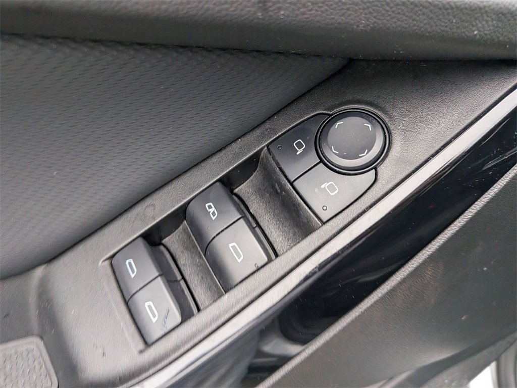 Used 2025 Chevrolet Equinox LT image 13