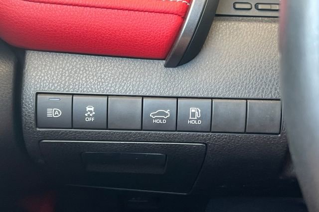 Used 2022 Toyota Camry XSE FWD image 34