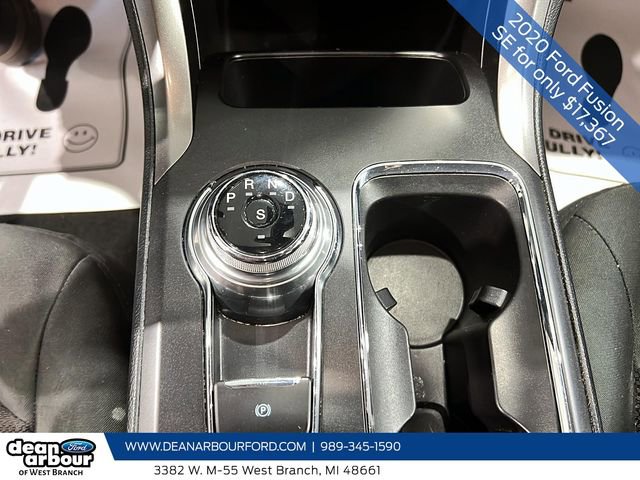 Used 2020 Ford Fusion SE image 16
