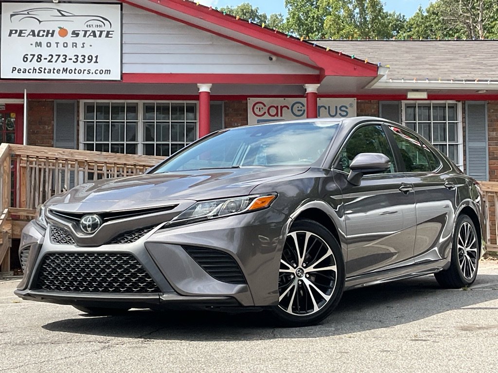 Used 2020 Toyota Camry SE