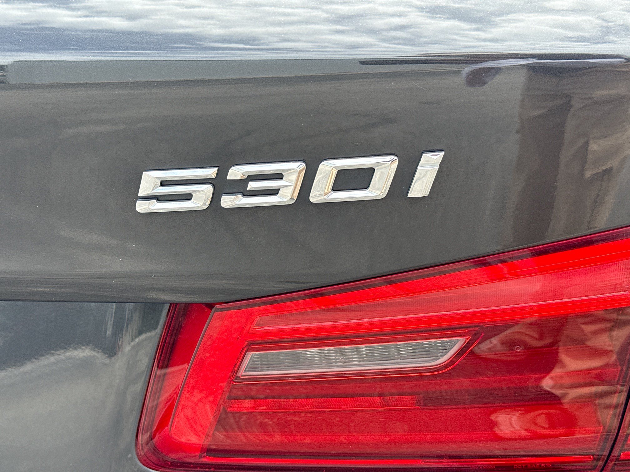 Used 2019 BMW 530i w/ M Sport Package RWD image 11
