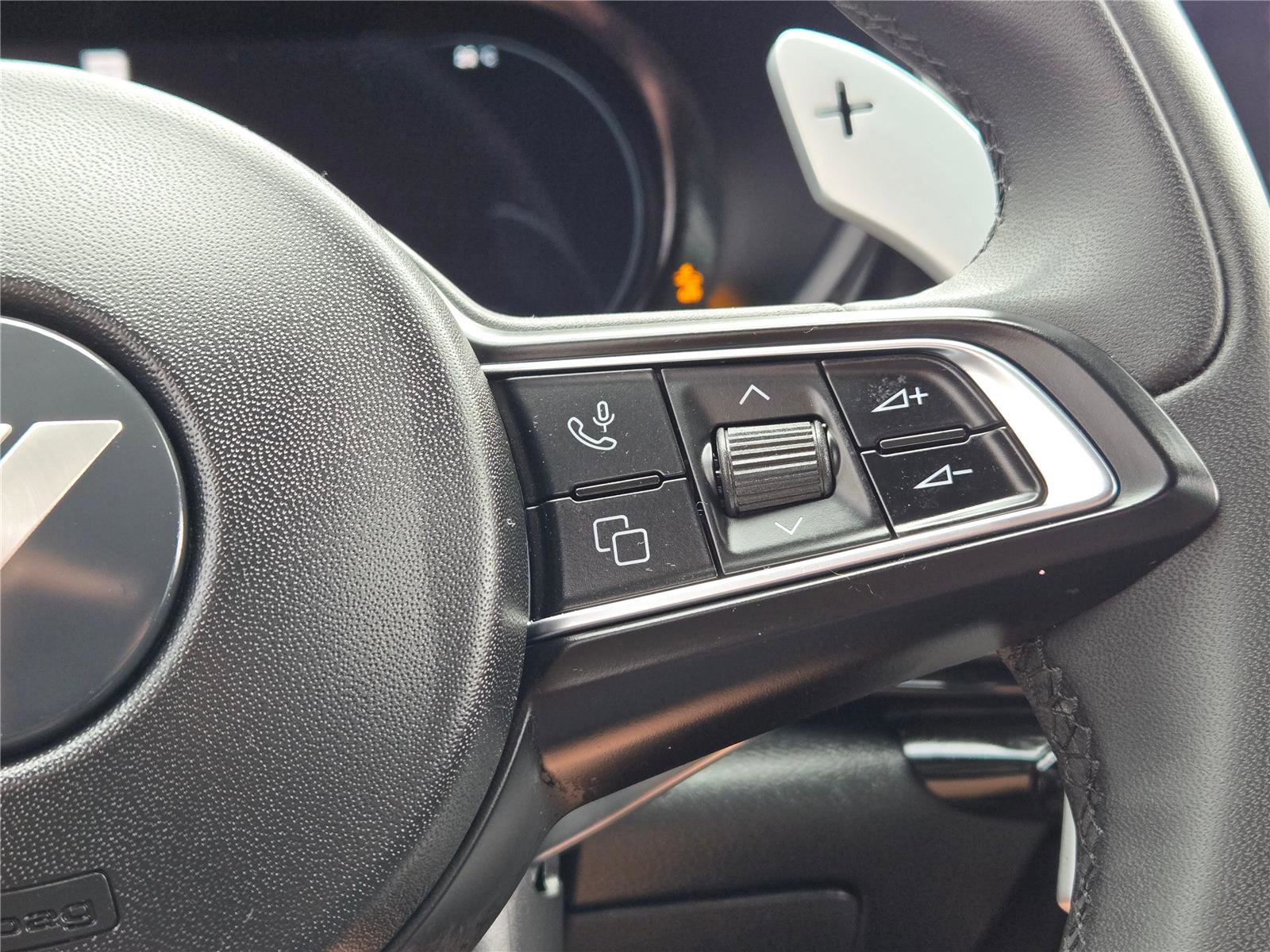 Used 2024 Dodge Hornet R/T w/ R/T Blacktop Package image 30