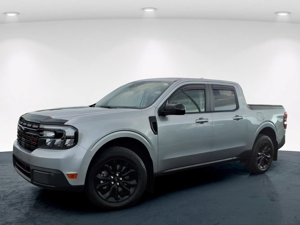 Used 2024 Ford Maverick Lariat w/ Black Appearance Package AWD/4WD image 2