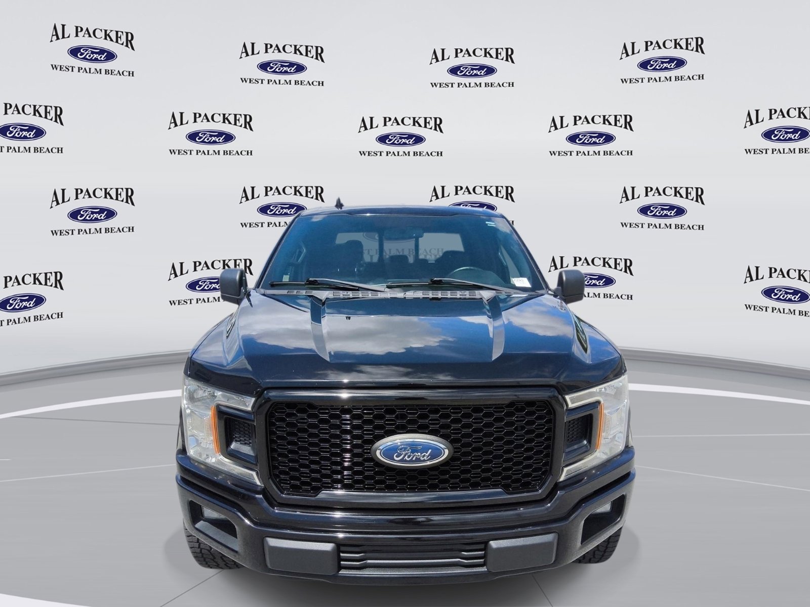 Used 2018 Ford F150 XLT w/ Equipment Group 302A Luxury RWD image 9