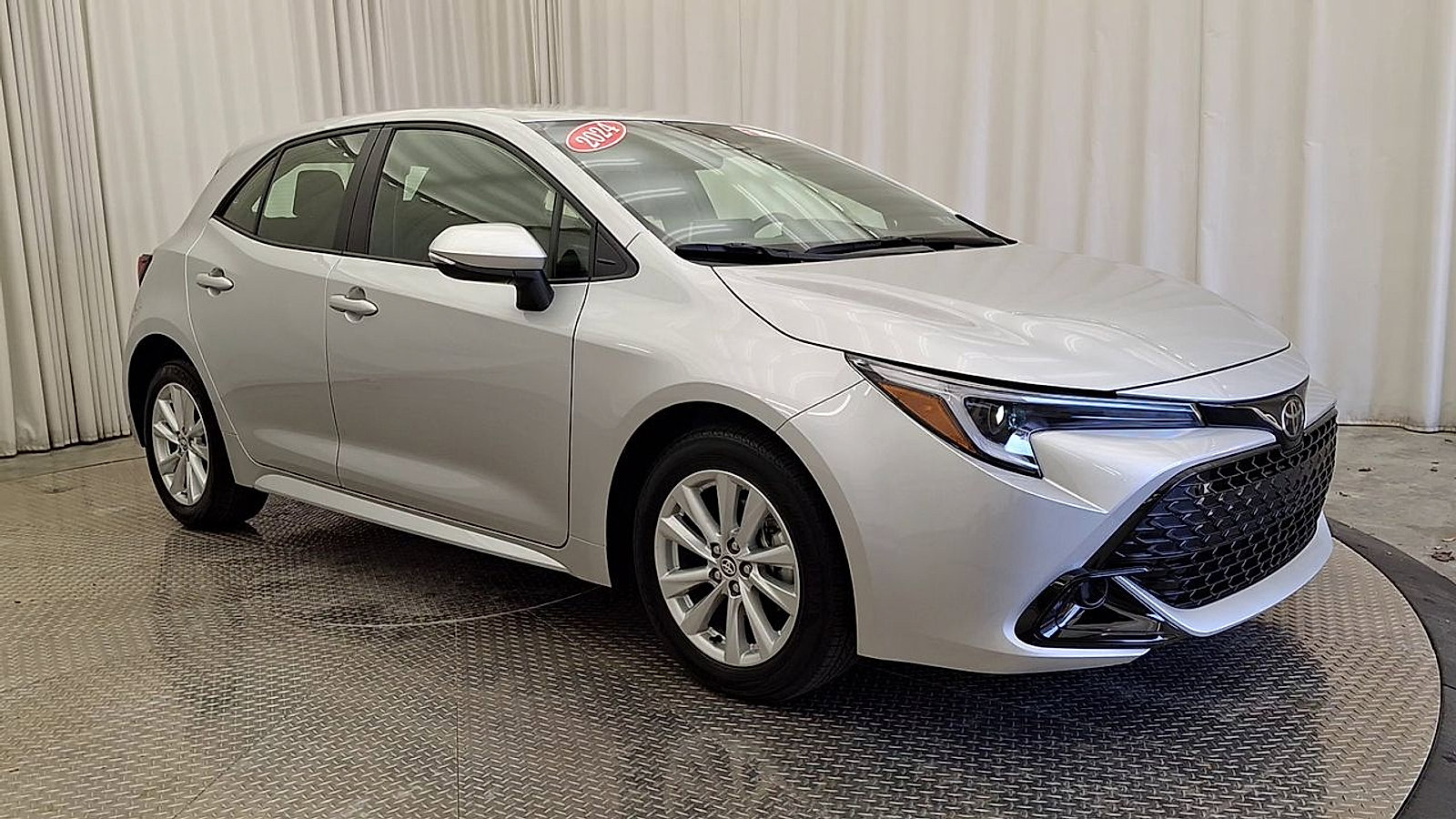 Certified 2024 Toyota Corolla SE image 5