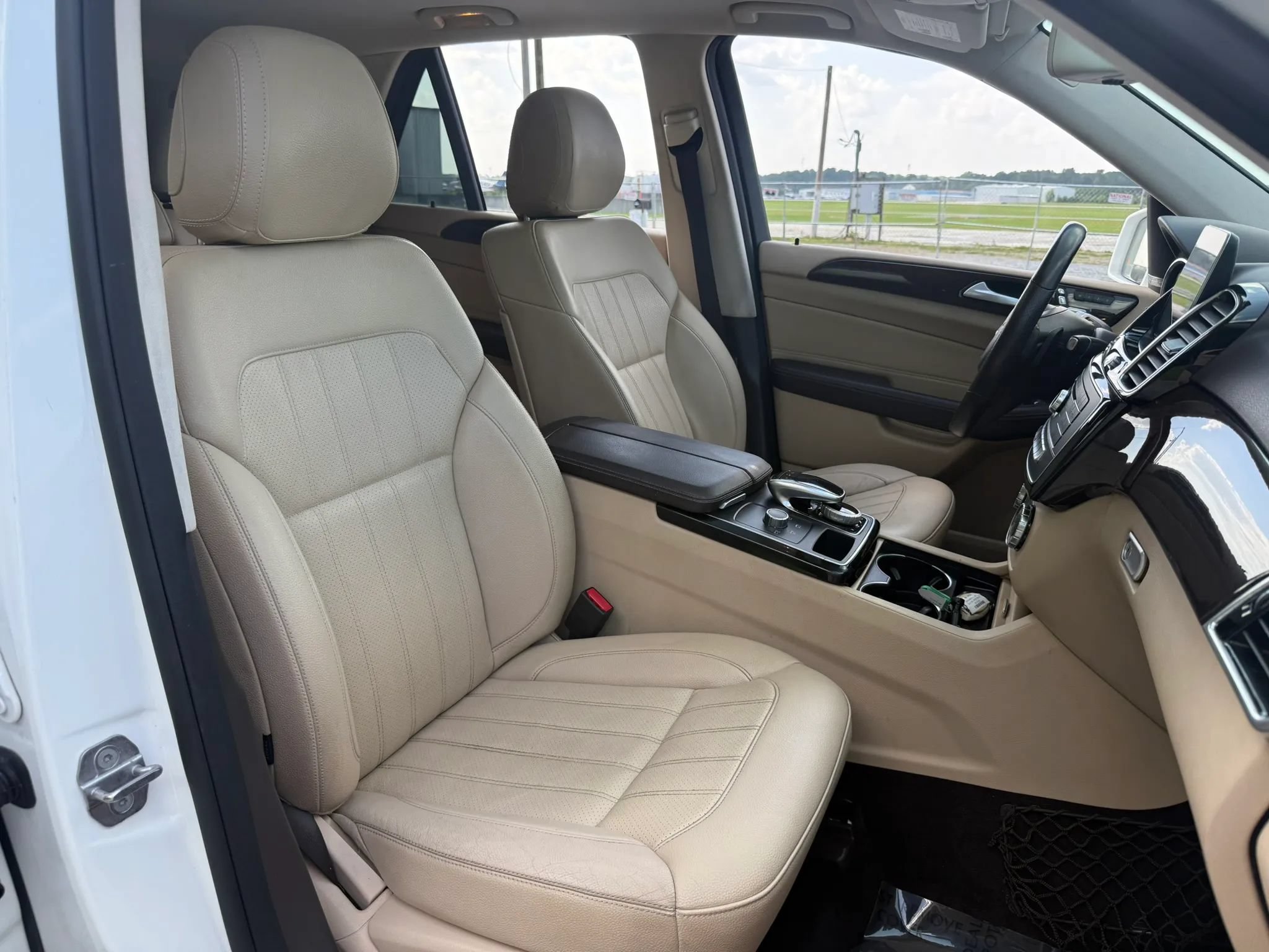 Used 2018 Mercedes-Benz GLE 350 image 27