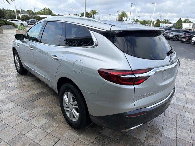 Used 2021 Buick Enclave Essence w/ Sound and Sites Package FWD image 4