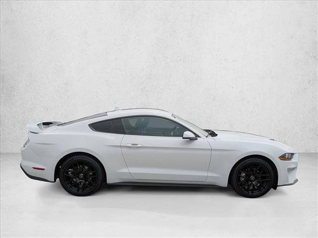 Used 2022 Ford Mustang Premium RWD image 4