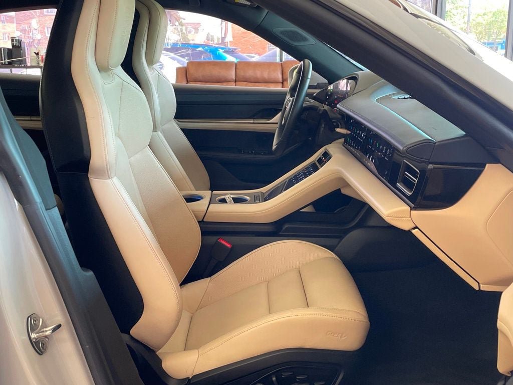 Used 2022 Porsche Taycan 4S AWD/4WD image 24