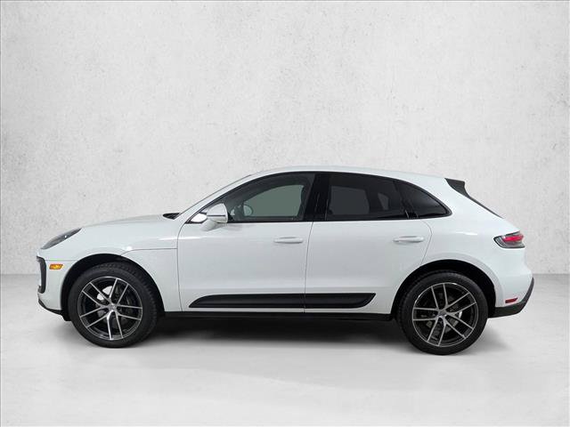 Used 2025 Porsche Macan AWD/4WD video 2