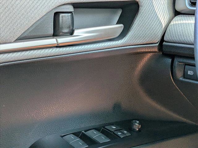 Used 2026 Toyota Camry SE FWD image 4