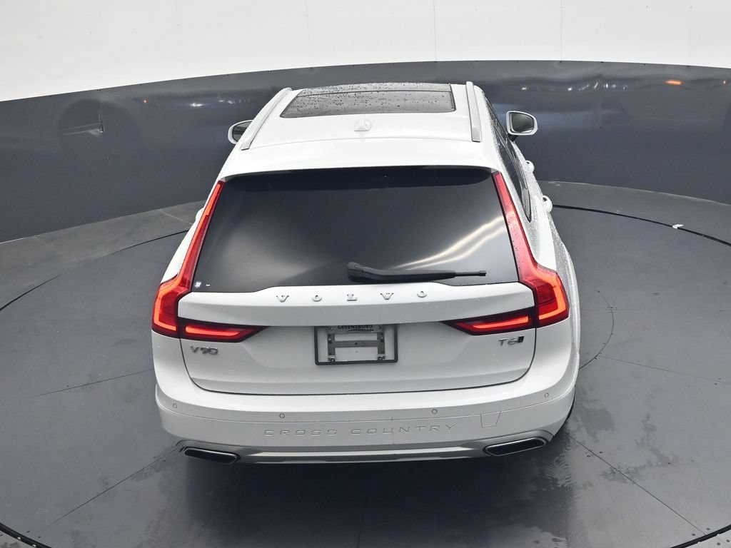 Used 2018 Volvo V90 T6 Cross Country w/ Convenience Package AWD/4WD image 25