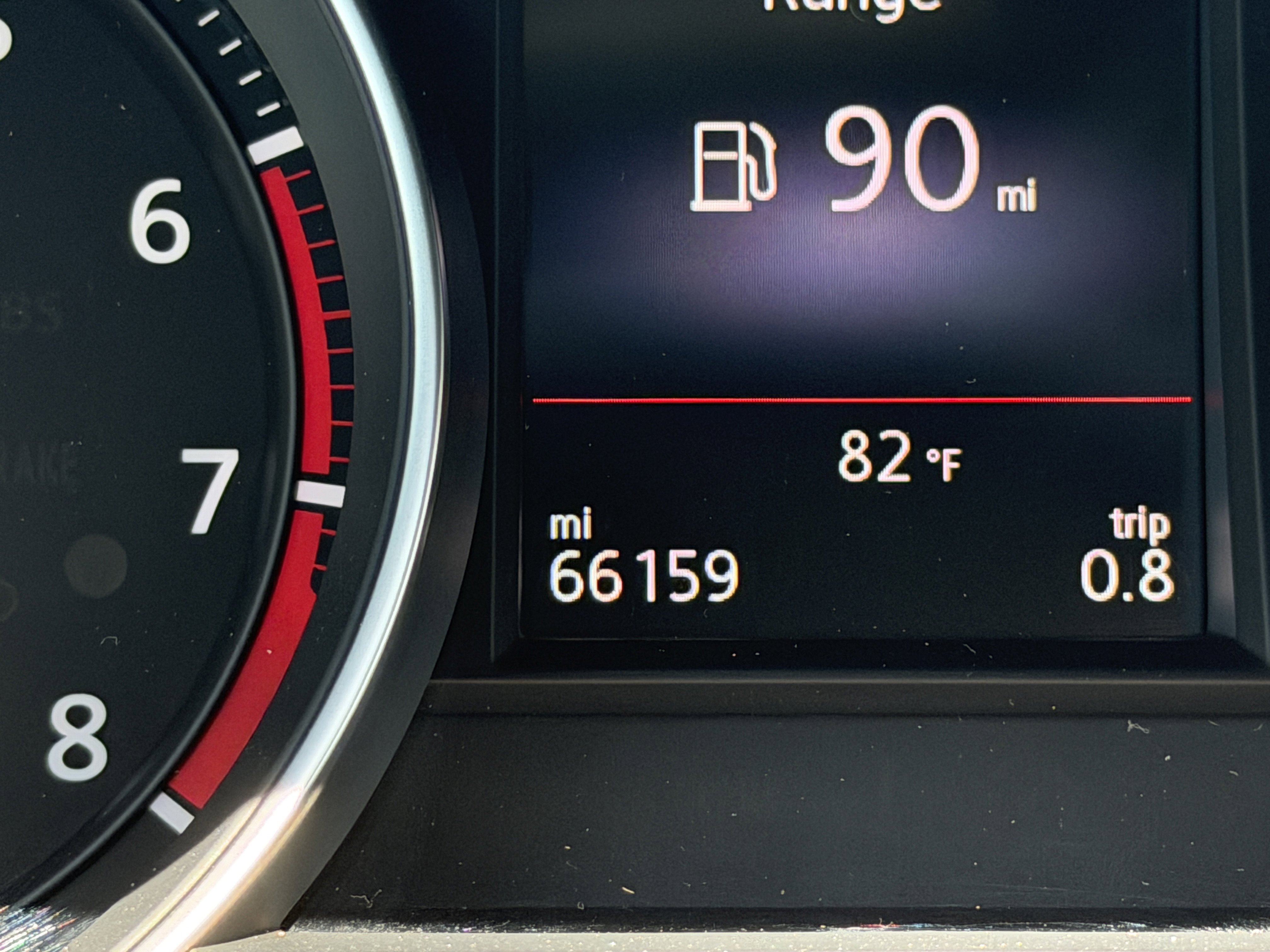 Used 2018 Volkswagen GTI SE FWD image 27