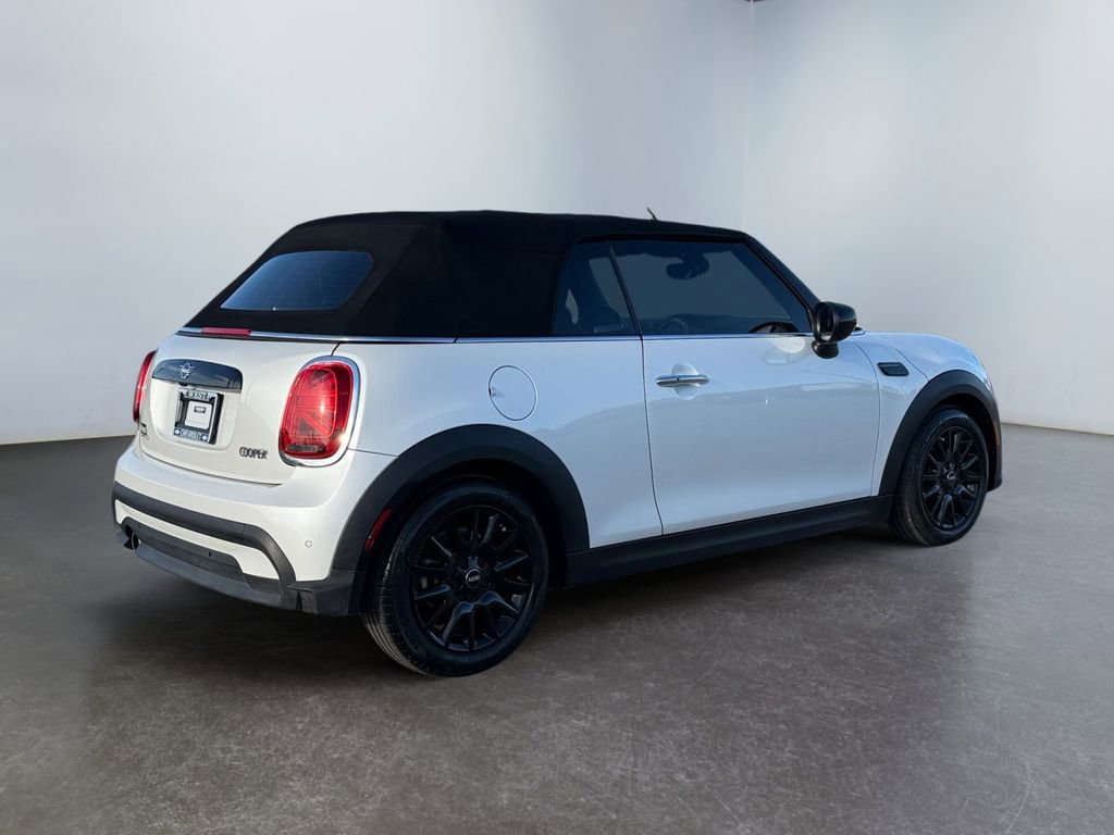Used 2023 MINI Cooper Convertible image 3