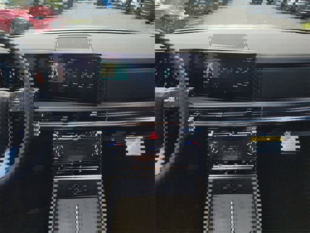 New 2026 Hyundai Santa Fe SE image 16