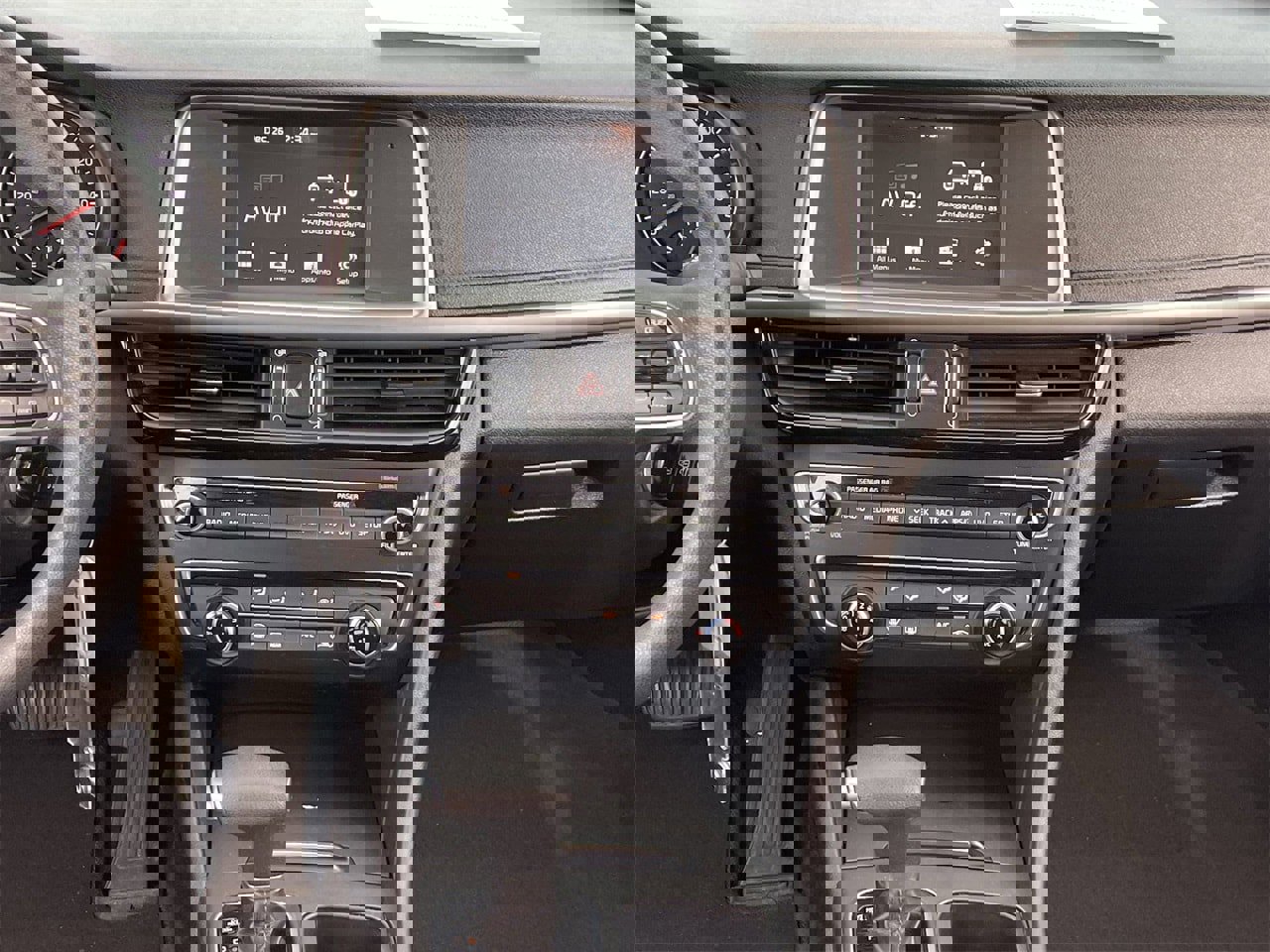 Used 2018 Kia Optima LX image 14