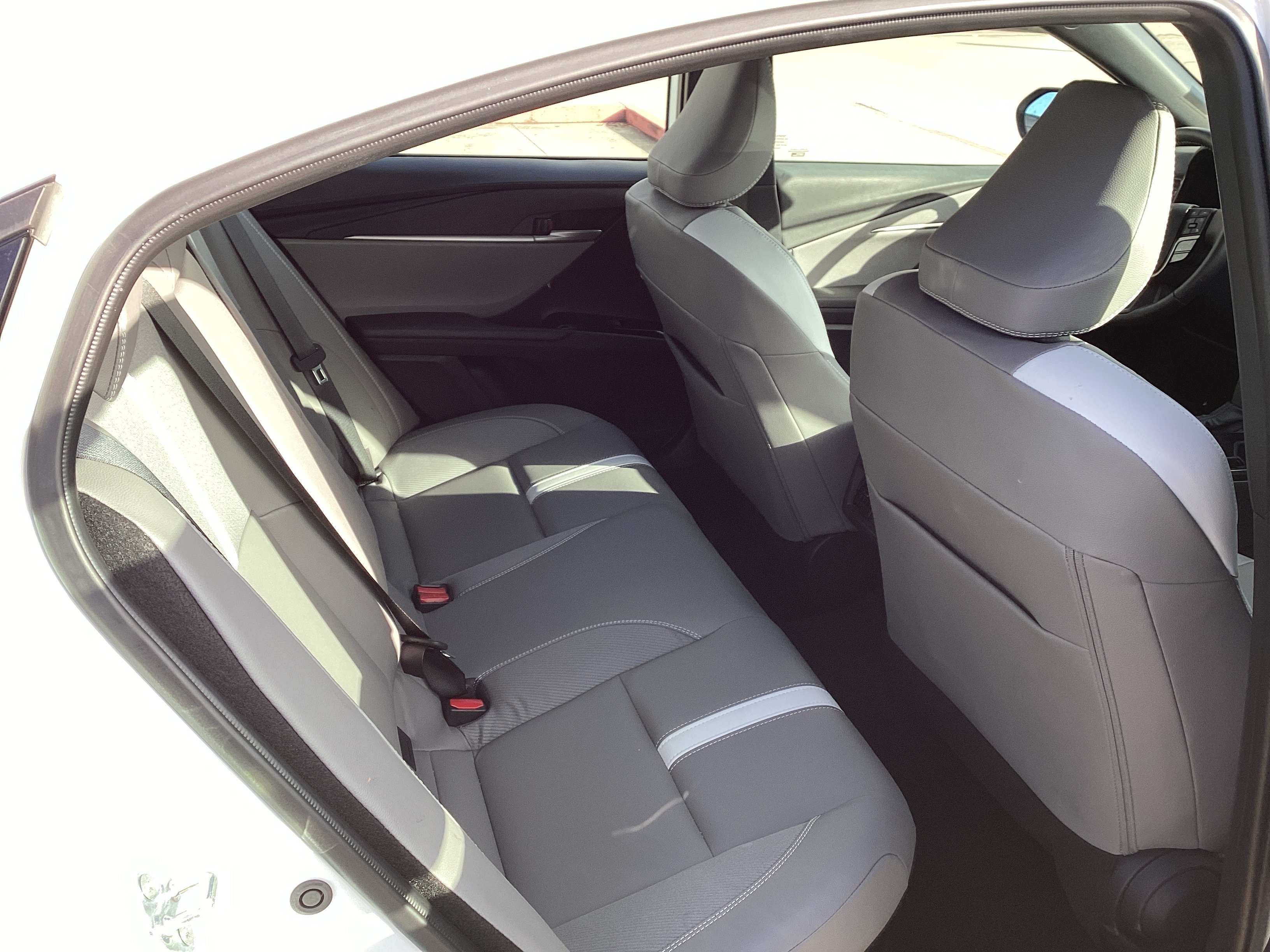 Used 2026 Toyota Camry SE w/ Multimedia Upgrade Package FWD image 11