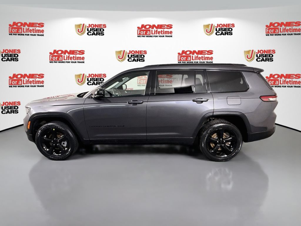 Used 2023 Jeep Grand Cherokee L Laredo AWD/4WD image 14